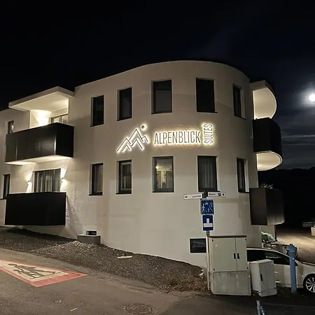 Alpenblick 3 Apartamento *